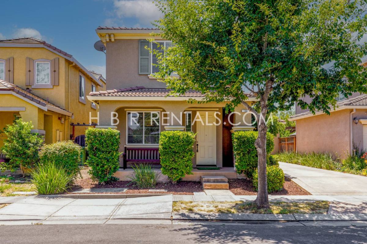 House for rent at 132 W Del Prado Court, Tracy, CA 95391