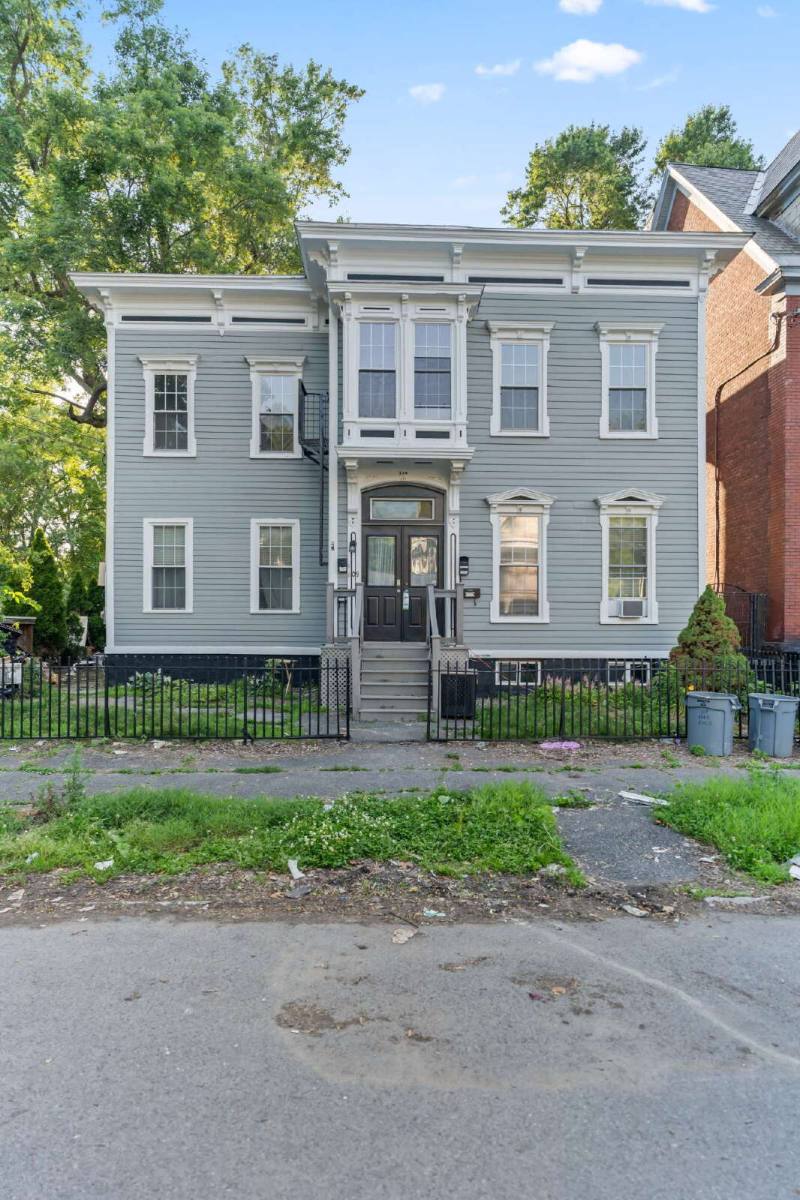 Apartment for rent at 109 Park Place #4, Schenectady, NY 12305