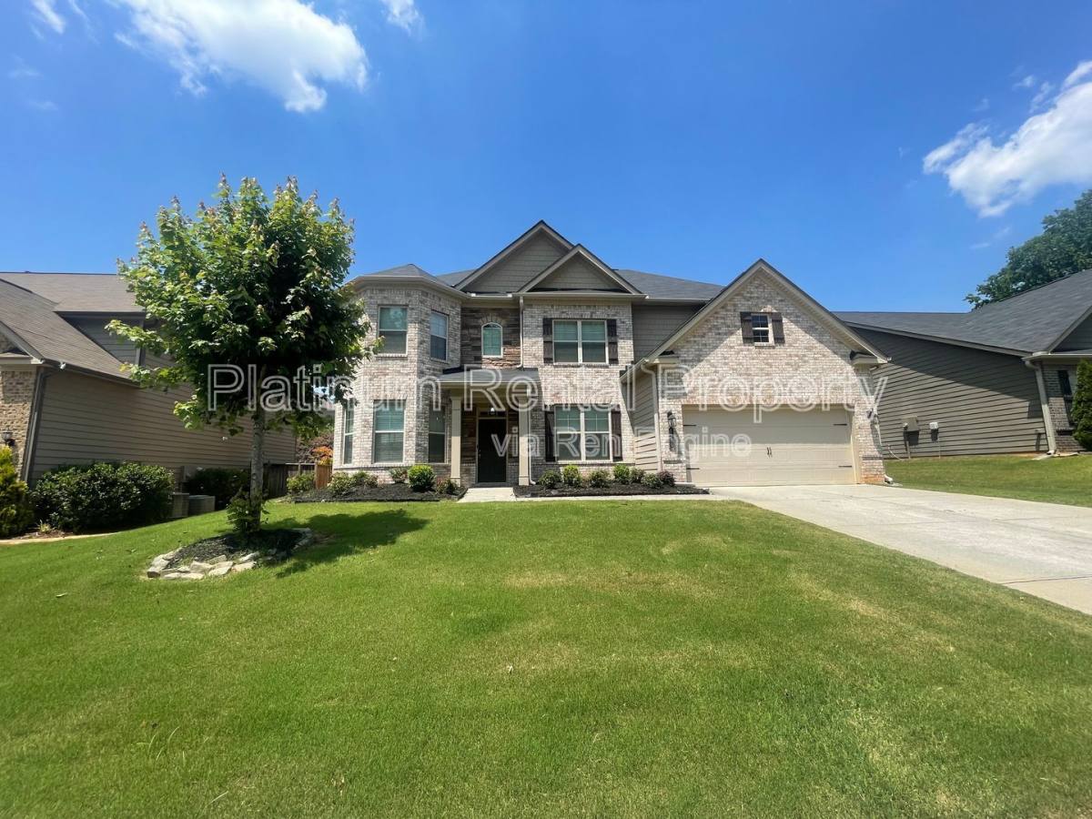 House for rent at 5180 Mirror Lake Dr, Cumming, GA 30028