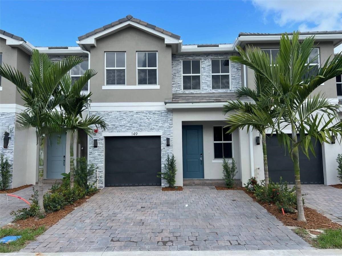 Townhouse for rent at 149 SW 170th Ave, Hollywood, FL 33027