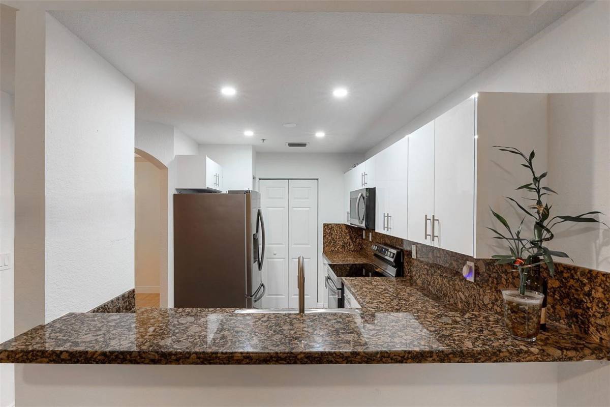 House for rent at 1062 SW 143rd Ave, Hollywood, FL 33027