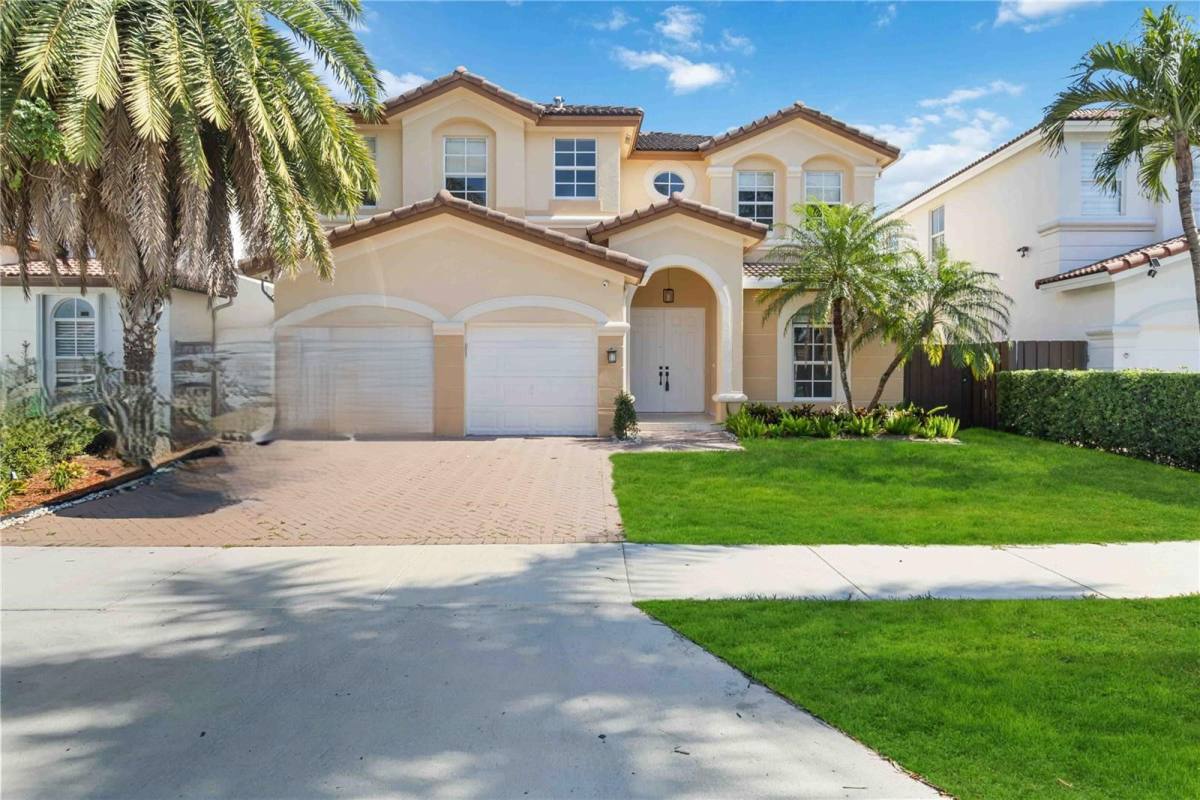 House for rent at 8551 NW 110th Ave, Miami, FL 33178