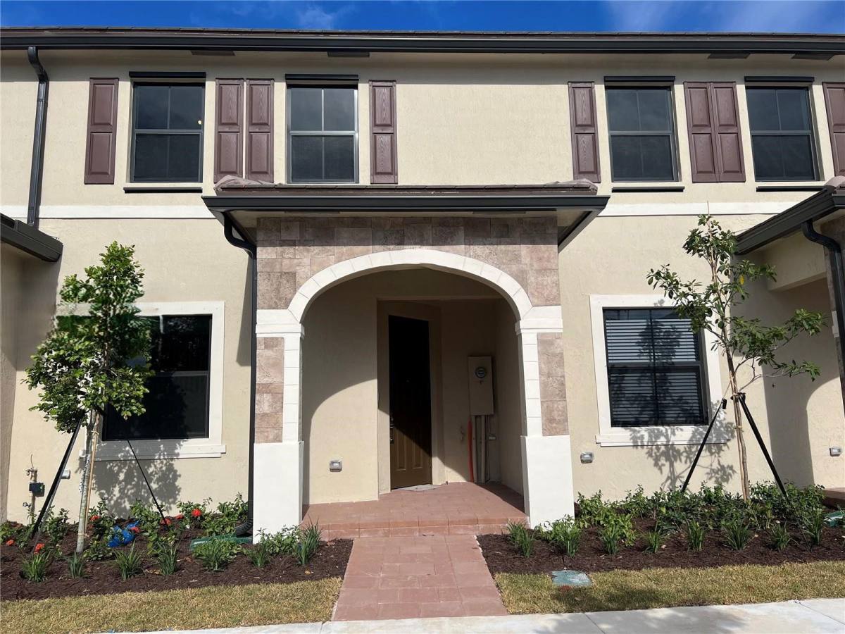 Condo for rent at 11437 W 34th Court, Hialeah, FL 33018