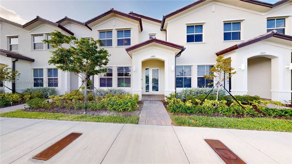 Townhouse for rent at 12875 SW 243rd Terrace, Homestead, FL 33032