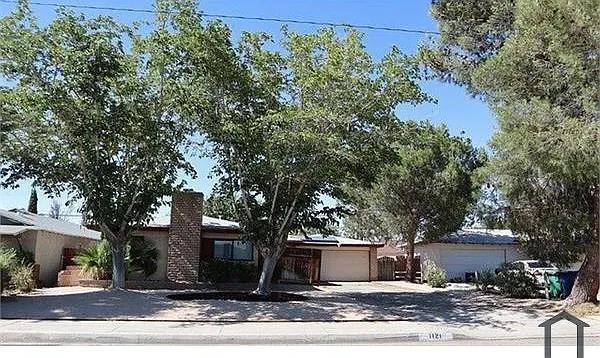 House for rent at 1121 W Ave #J-8, Lancaster, CA 93534