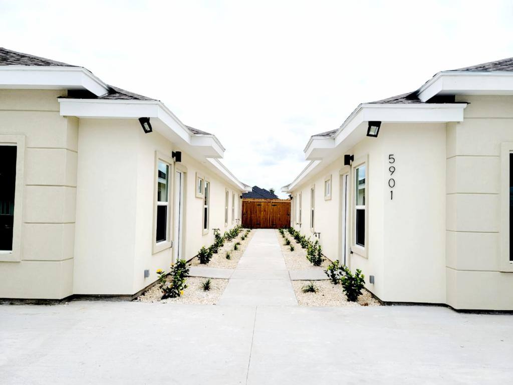 Apartment for rent at 5901 Puffin Ave #4, Mission, TX 78573