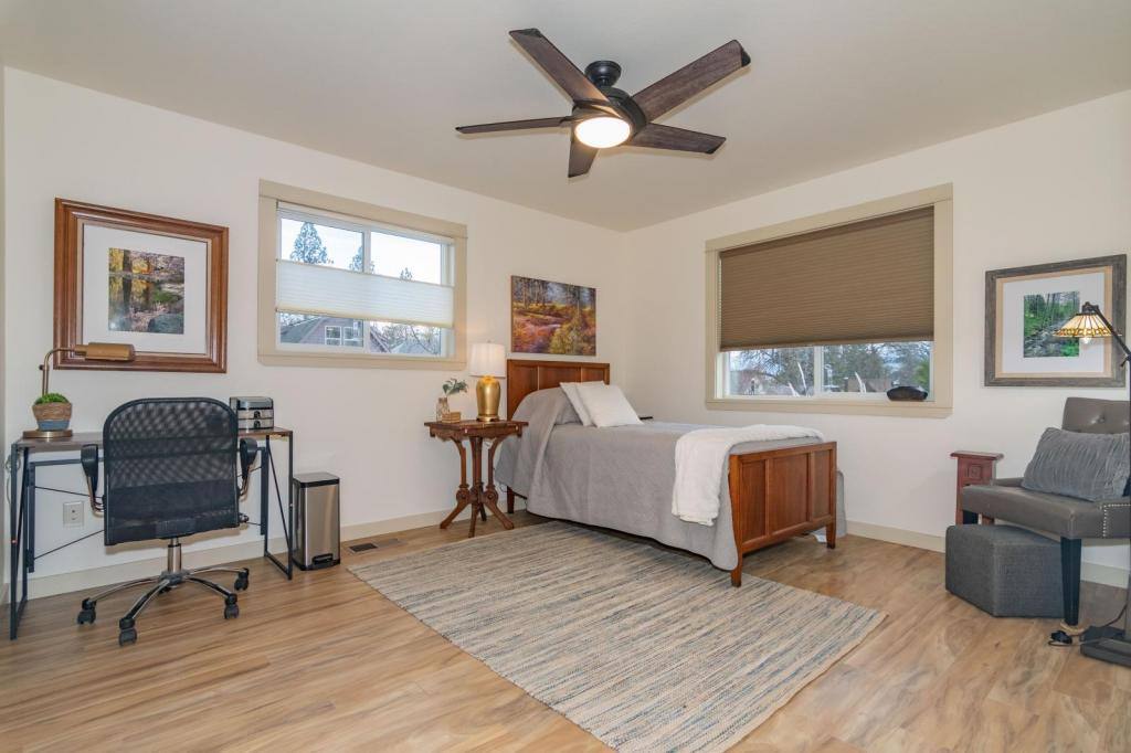 Apartment for rent at 924 Bellview Ave, Ashland, OR 97520