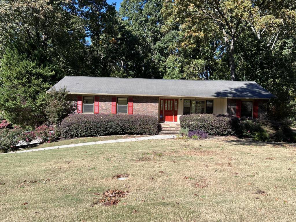 House for rent at 1921 Trophy Dr, Marietta, GA 30062