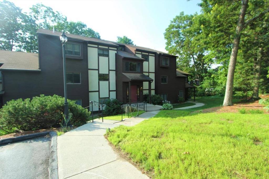 Condo for rent at 76 Highwood Dr, Franklin, MA 02038
