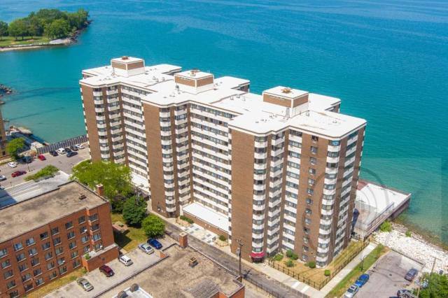 Apartment for rent at 7337 S Shore Dr #1128, Chicago, IL 60649