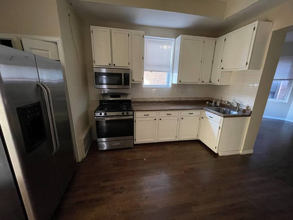 Apartment for rent at 1411 W Erie, Chicago, IL 60642