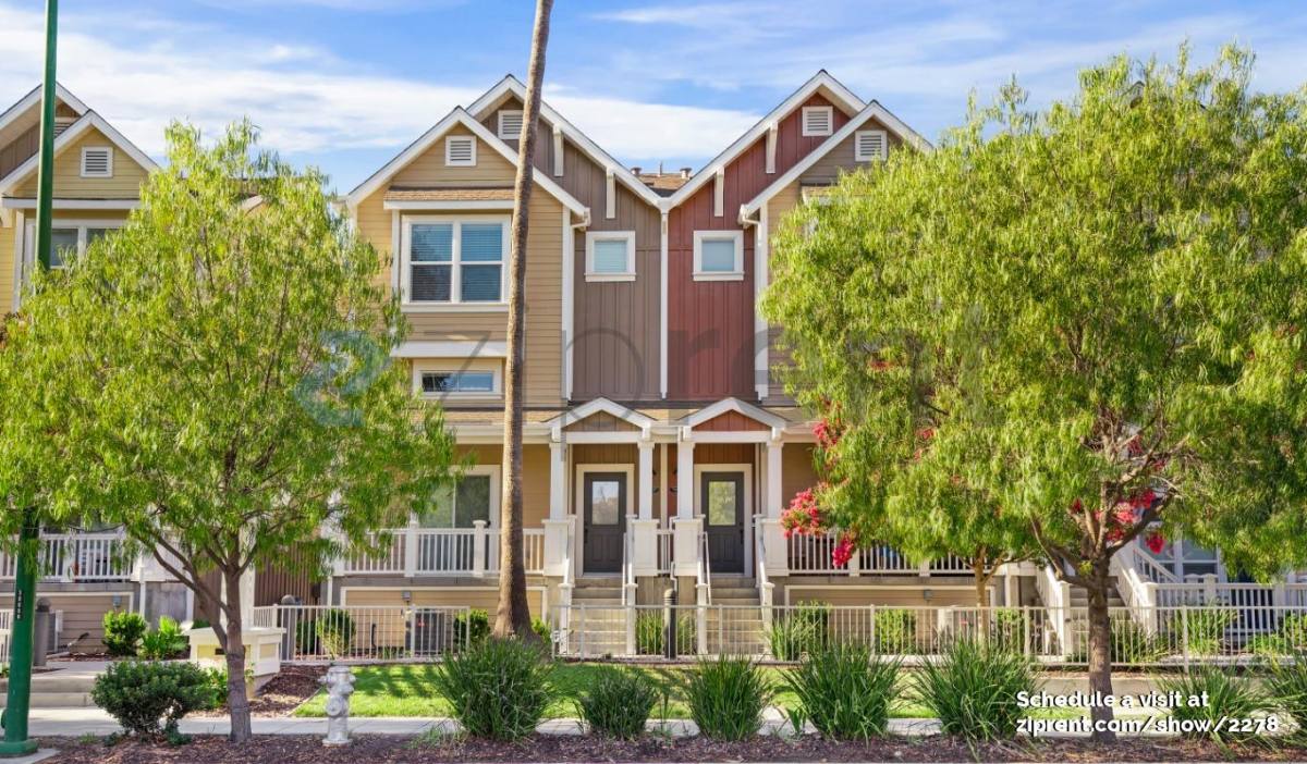 Townhouse for rent at 1935 Newbury Dr, Mountain View, CA 94043