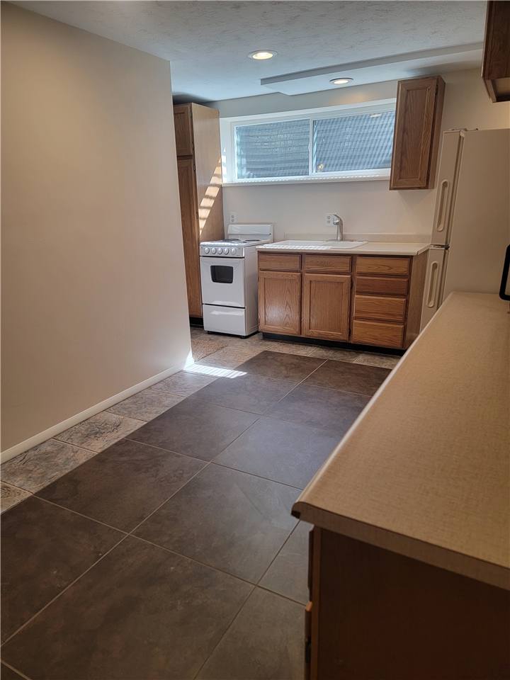 Apartment for rent at 1346 E Rosa Circle, Sandy, UT 84092