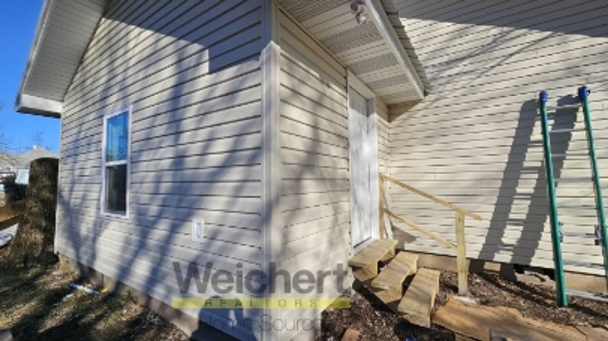 Apartment for rent at 708 S 3rd St, Paragould, AR 72450