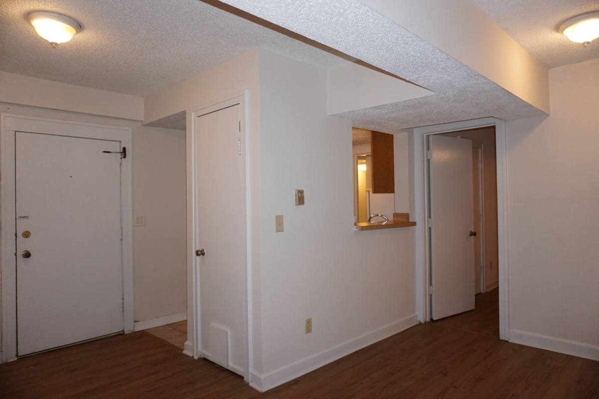 Apartment for rent at 22 Oak Grove St, Minneapolis, MN 55403
