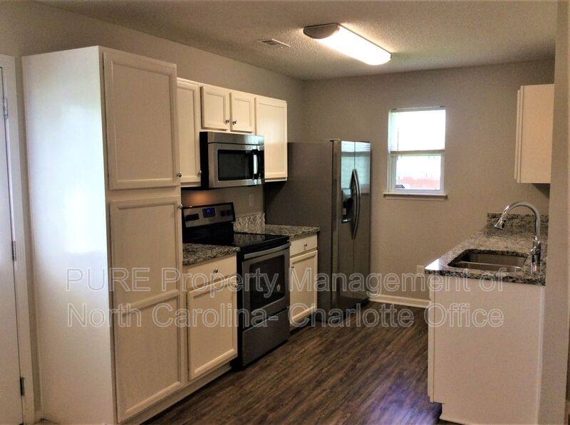 House for rent at 3958 Damask Dr, Charlotte, NC 28206