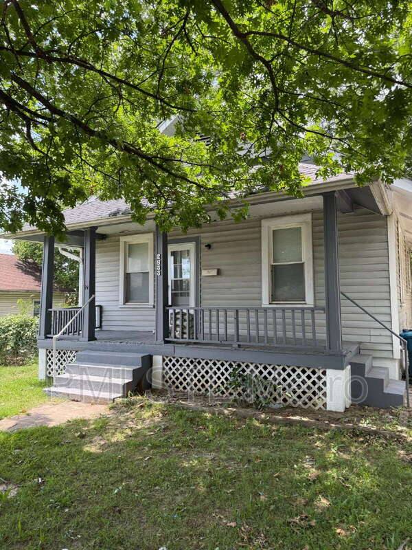 House for rent at 2833 Melody Lane, Saint Louis, MO 63114