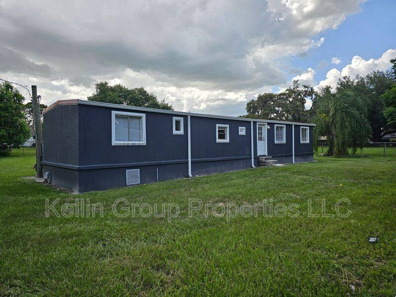 House for rent at 2511 Futch Rd, Lakeland, FL 33809