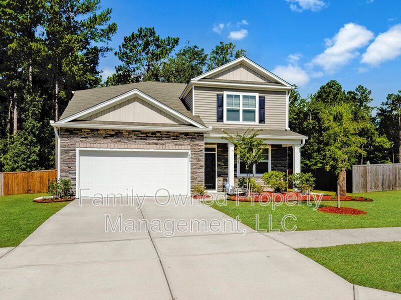 House for rent at 422 Blue Elderberry Run, Moncks Corner, SC 29461