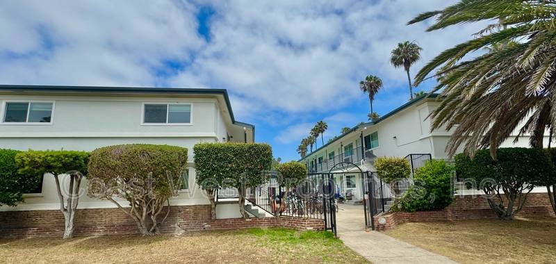Apartment for rent at 4802 Orchard Ave #4, San Diego, CA 92107