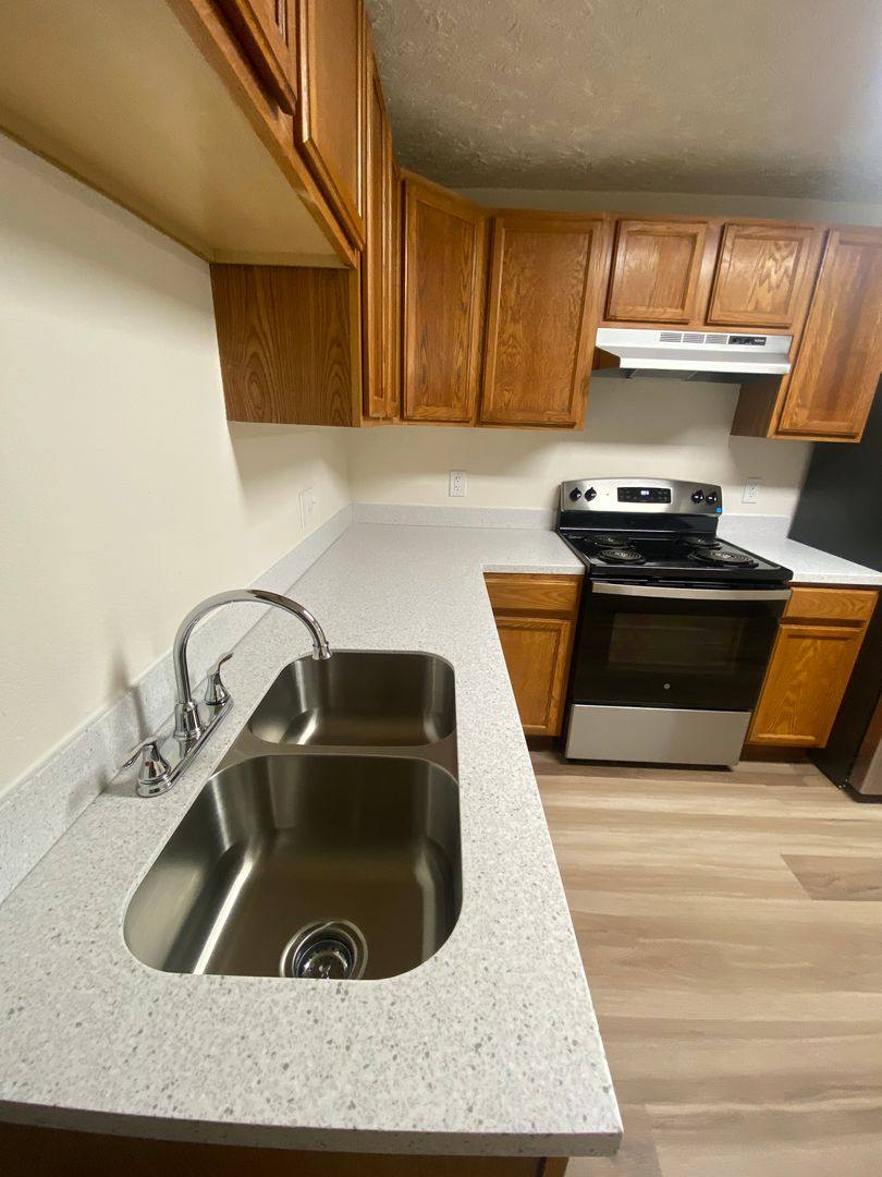 Apartment for rent at 10905 Shaker Point Way, Harrison, OH 45030