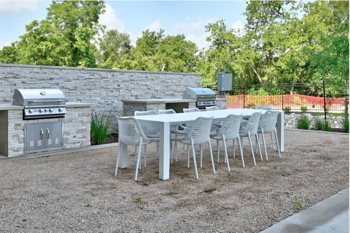 Apartment for rent at 4802 S Congress Ave, Austin, TX 78745