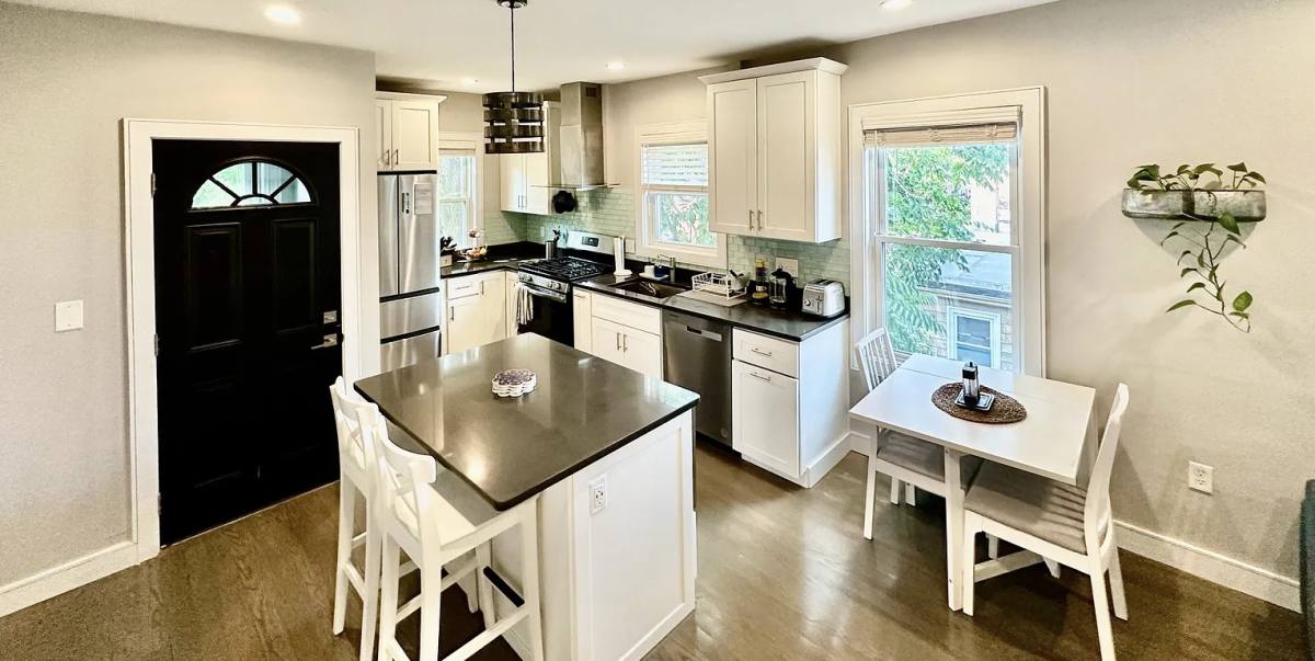 Apartment for rent at 17 Highland St #1B, Roxbury, MA 02119