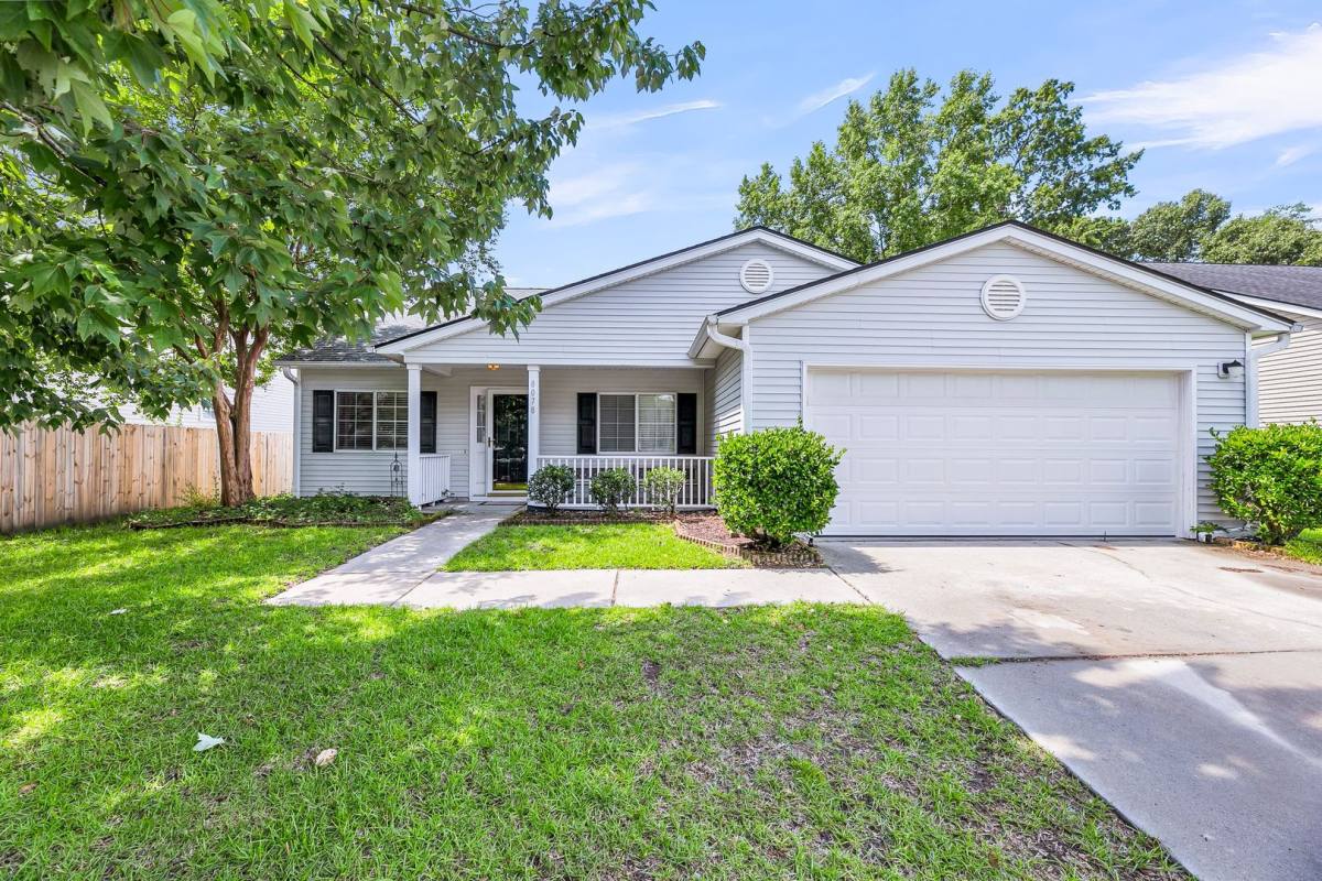 House for rent at 8078 Old Hazelwood Rd, Charleston, SC 29406