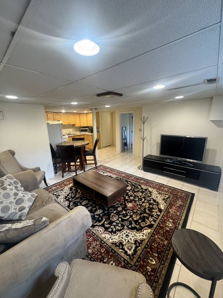 Apartment for rent at 5 Fred St, Burlington, MA 01803