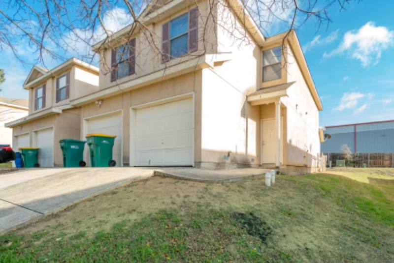 Townhouse for rent at 10806 Mathom Landing #4, Universal City, TX 78148