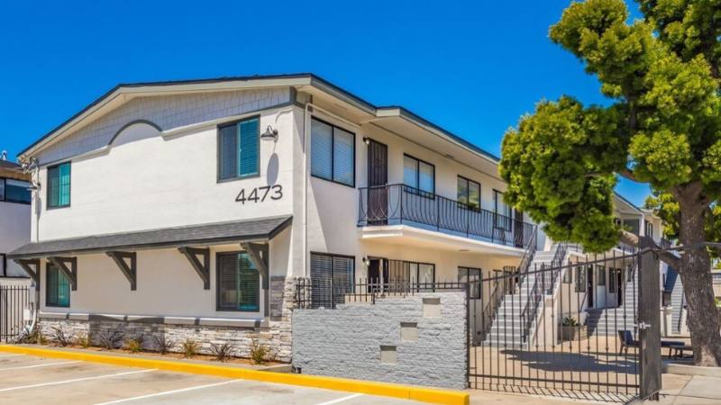 Apartment for rent at 4479 Menlo Ave, San Diego, CA 92115
