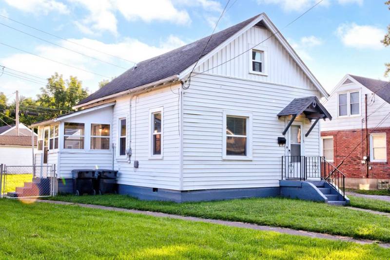 House for rent at 115 Gillette Ave, Louisville, KY 40214