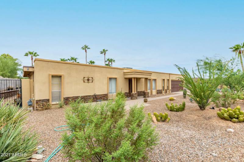 House for rent at 9410 N 36th St, Phoenix, AZ 85028
