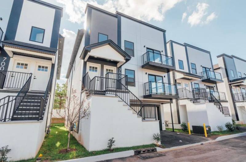 Apartment for rent at 716 Seaport Dr #A, Elizabeth, NJ 07201