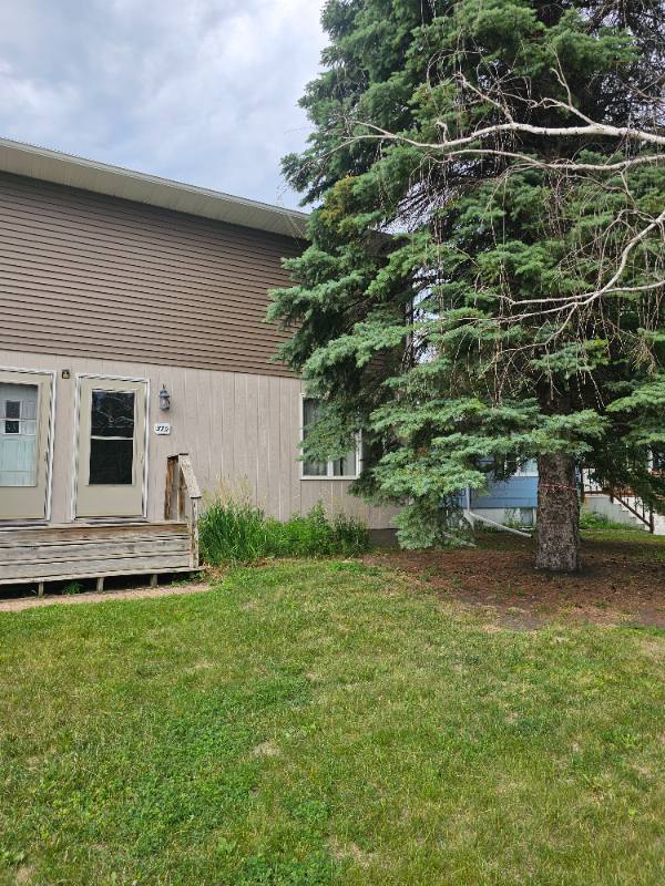 Apartment for rent at 33 Garden Court NW #33 1-5, East Grand Forks, MN 56721
