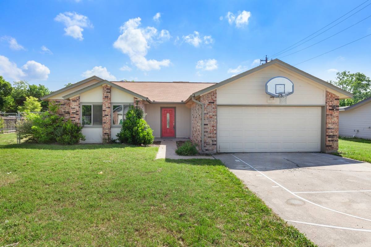 House for rent at 13313 Briar Hollow Dr, Austin, TX 78729