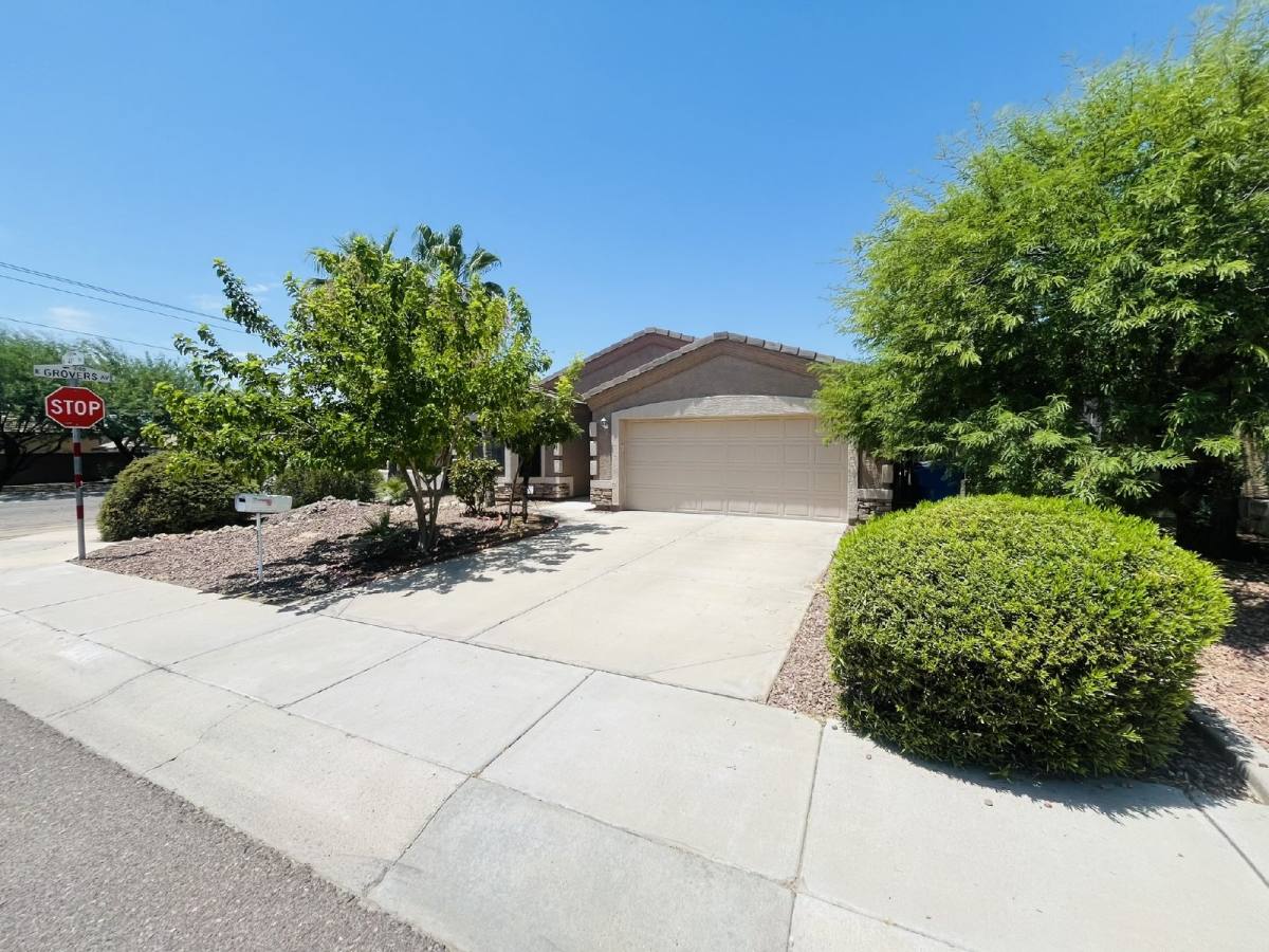 House for rent at 17802 N 41st Place, Phoenix, AZ 85032