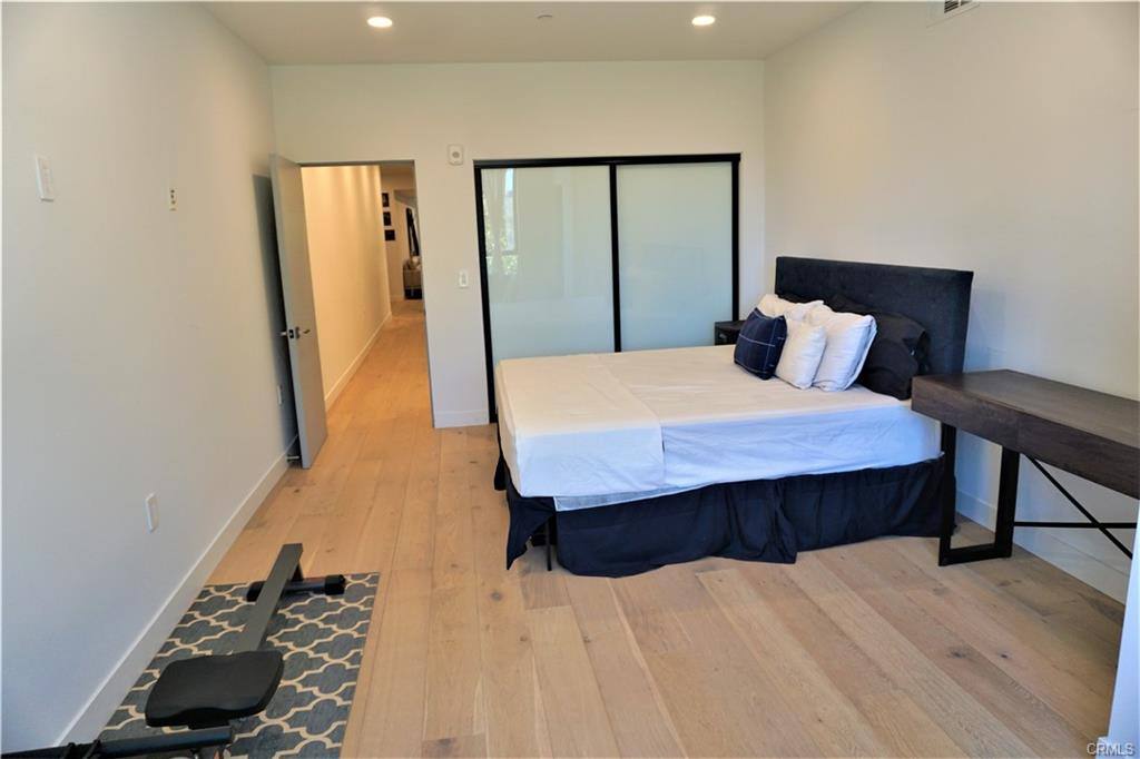 Condo for rent at 5110 Whitsett Ave #105, Valley Village, CA 91607