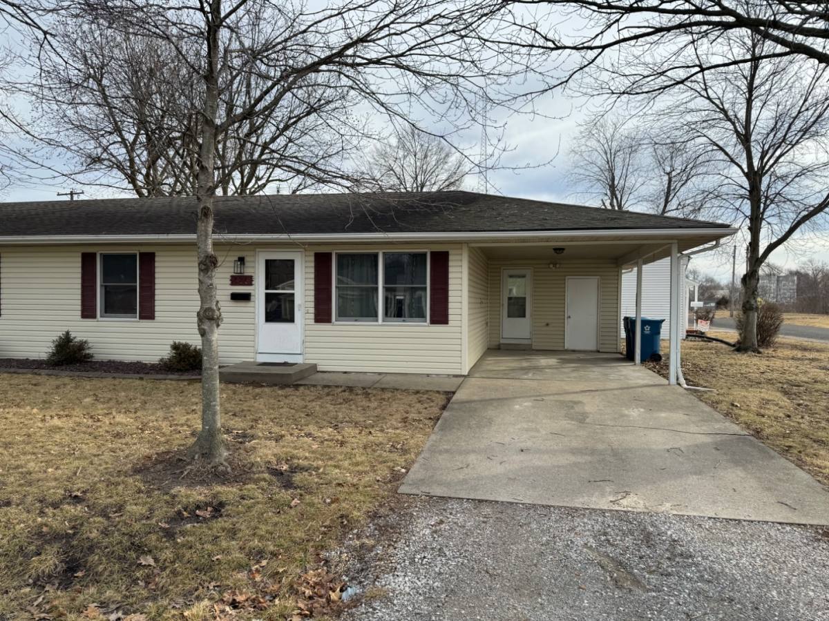 Apartment for rent at 426 S Jefferson St #426, Trenton, IL 62293