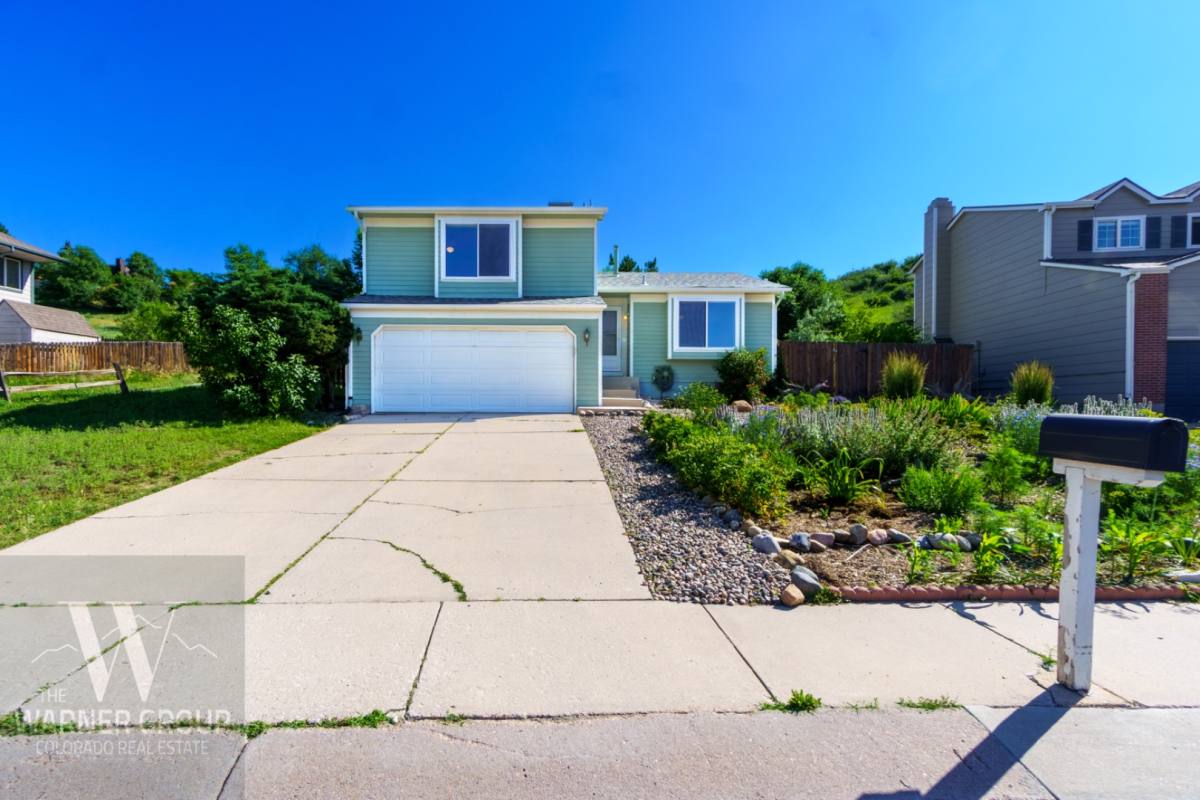 House for rent at 590 Crosstrail Dr, Colorado Springs, CO 80906