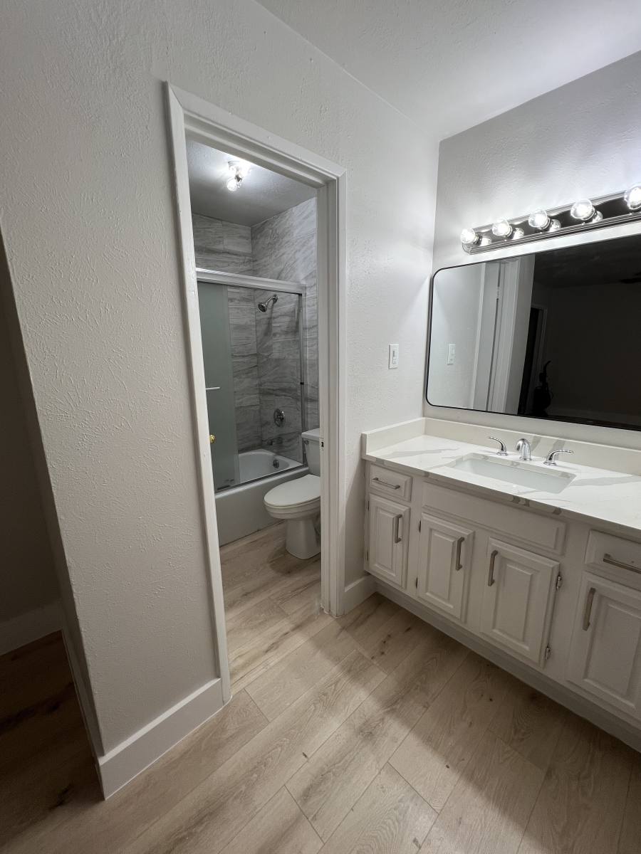 Condo for rent at 8095 Meadow Rd, Dallas, TX 75231