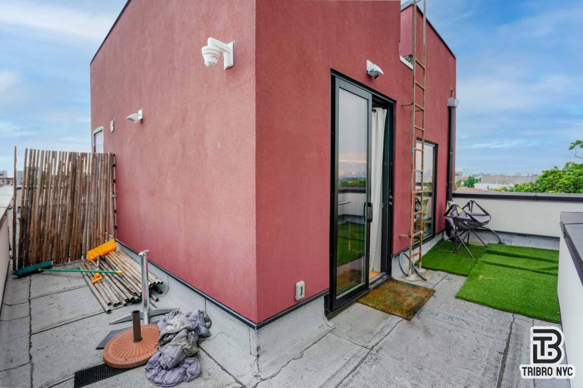Apartment for rent at 169 Hull St #4A, Brooklyn, NY 11233
