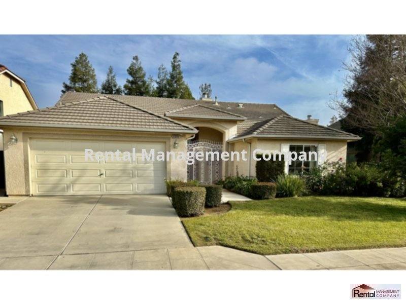 House for rent at 6094 N Delbert Ave, Fresno, CA 93722