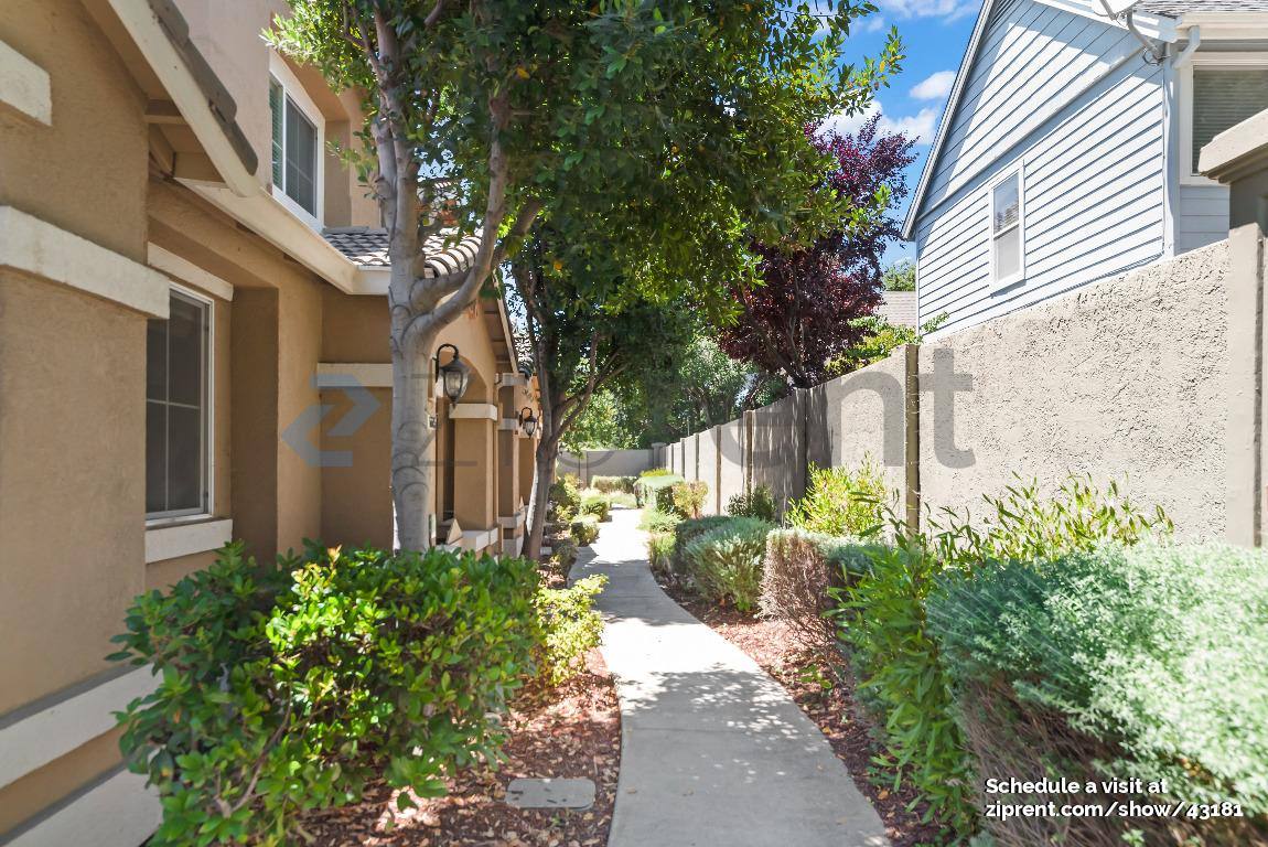 Townhouse for rent at 6613 Forget Me Not, Livermore, CA 94551