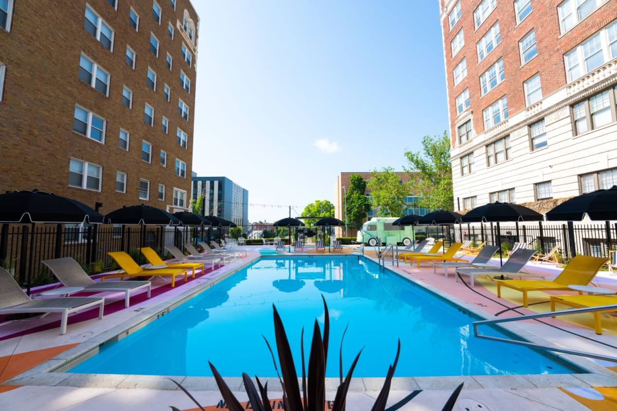 Apartment for rent at Bellerive, 214 E Armour Blvd, Kansas City, MO 64111