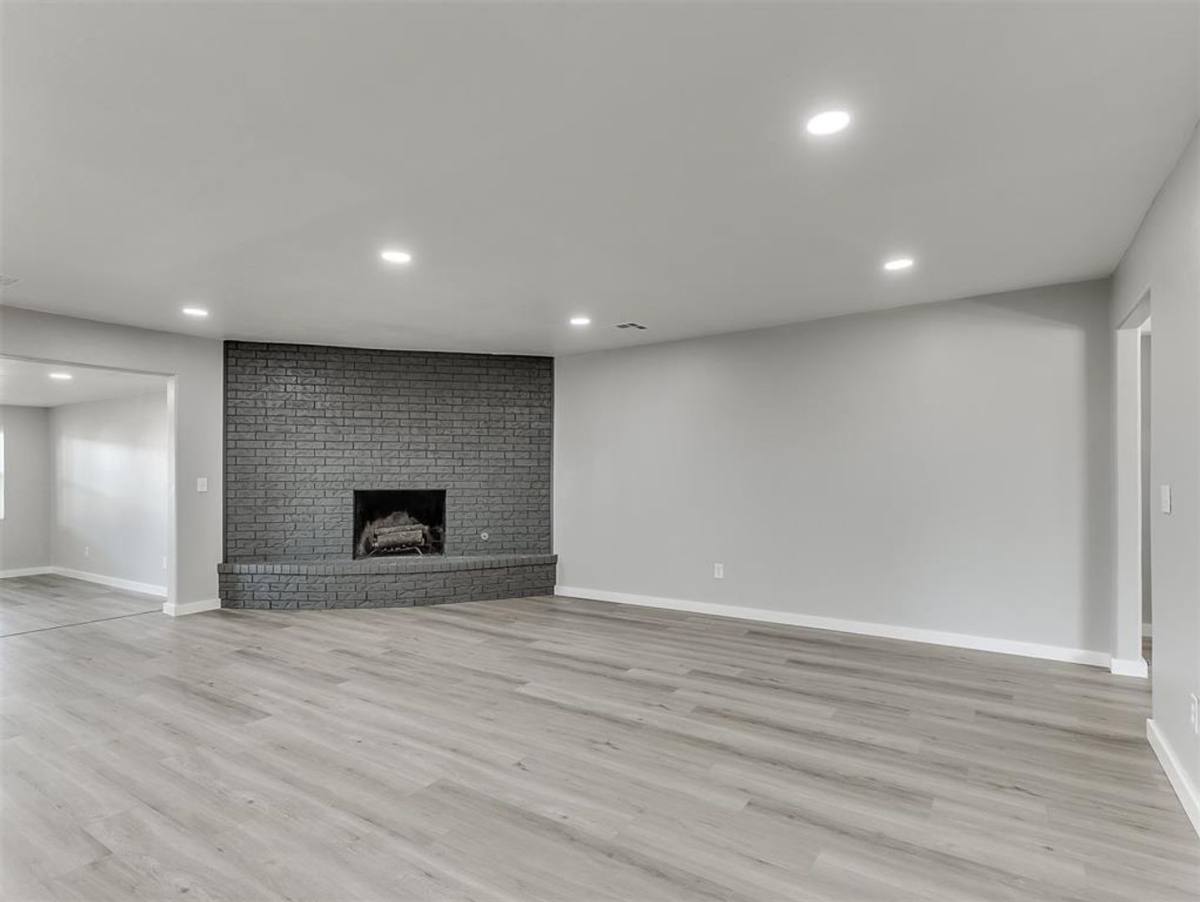 House for rent at 6917 Woodridge Ave, Oklahoma City, OK 73132