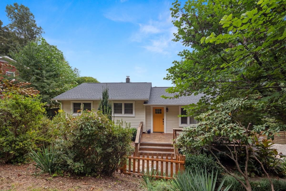House for rent at 194 Stradley Mountain Rd, Asheville, NC 28806