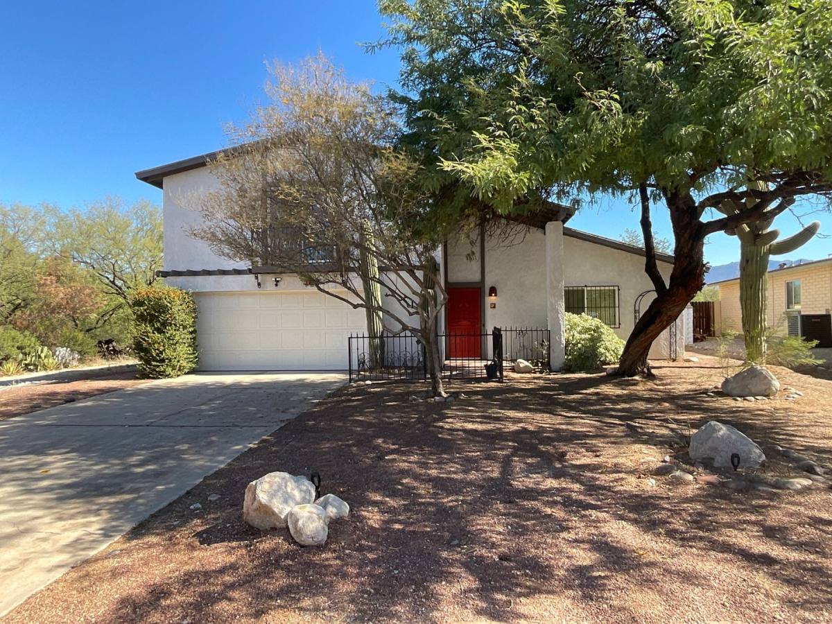 House for rent at 1362 N Arbor Circle, Tucson, AZ 85715