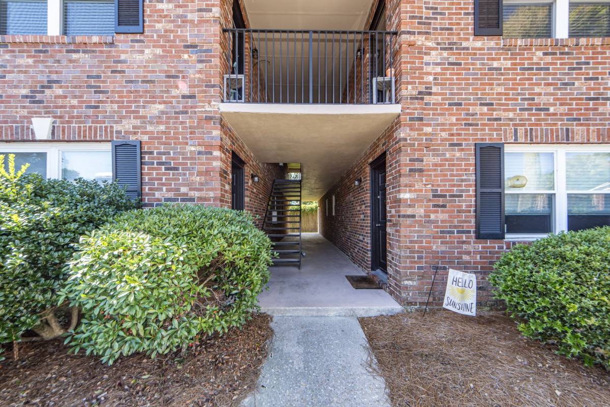 Condo for rent at 415 Parkdale Dr, Charleston, SC 29414