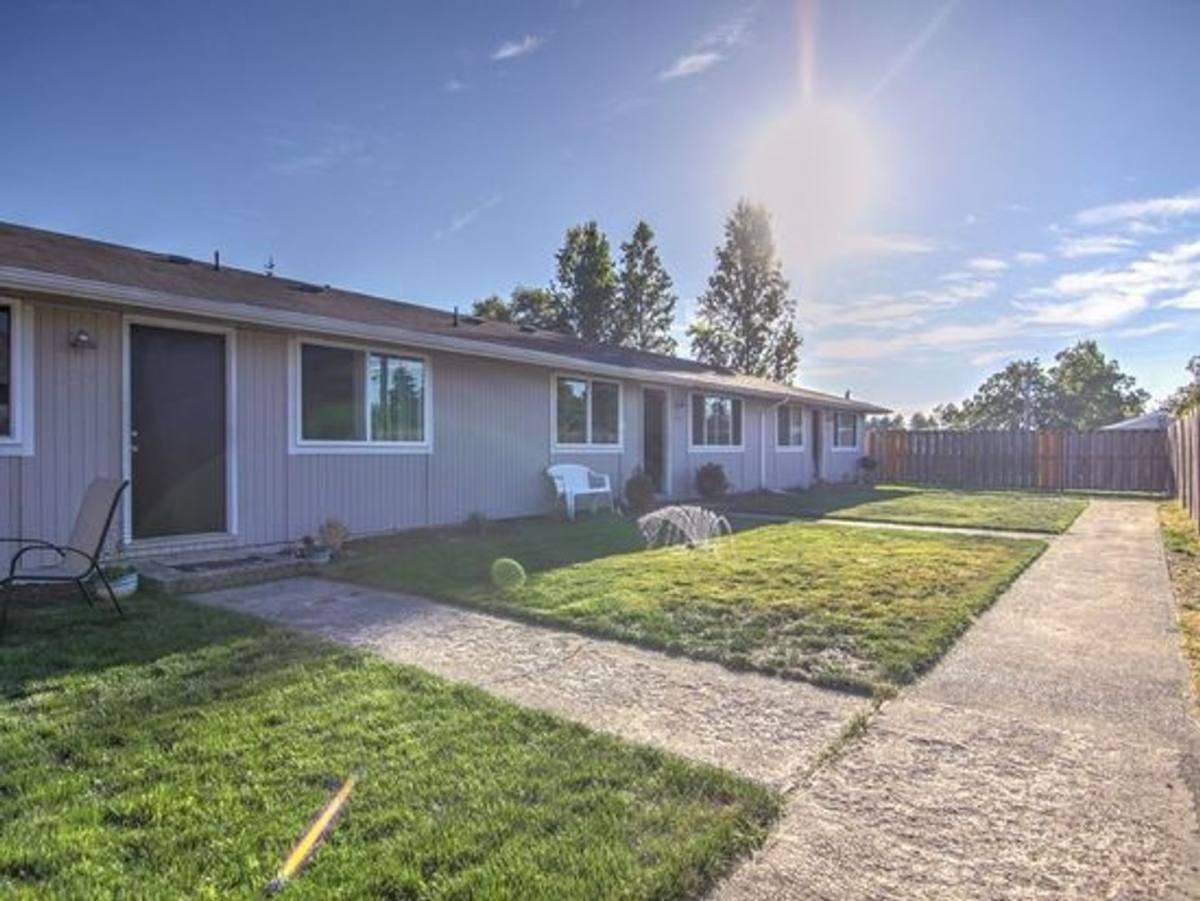 Apartment for rent at 3704 S Gunnison St, Tacoma, WA 98409